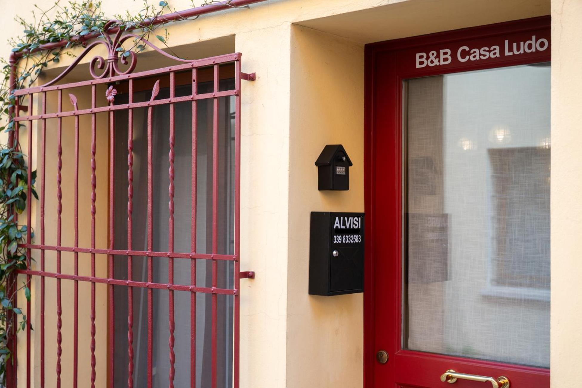 Bilocale Centro Storico Cesena Casa Ludoアパートメント エクステリア 写真